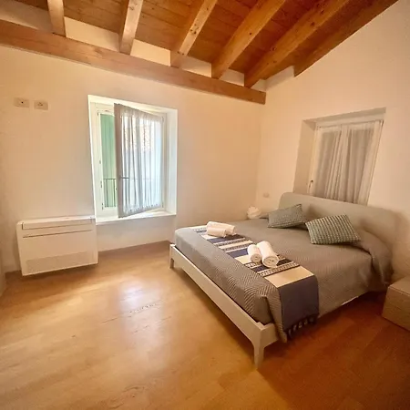 Borgo Borago Brenzone sul Garda