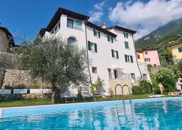 Borgo Borago Brenzone sul Garda