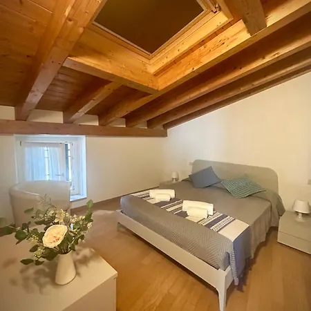 Borgo Borago Διαμέρισμα Brenzone sul Garda